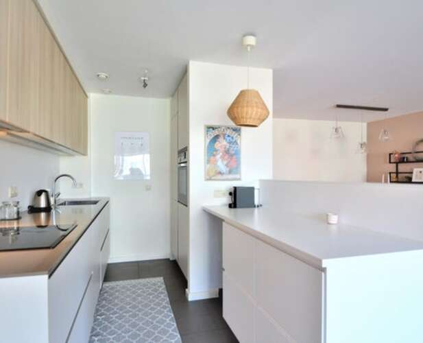 Foto #2 Appartement Valkenburgerstraat Amsterdam