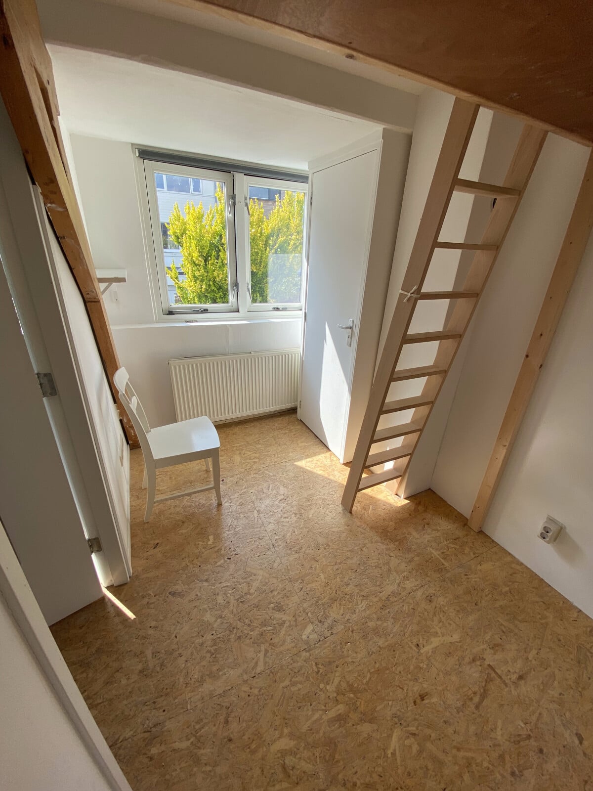 Woning aan de Van der Mondestraat te Utrecht