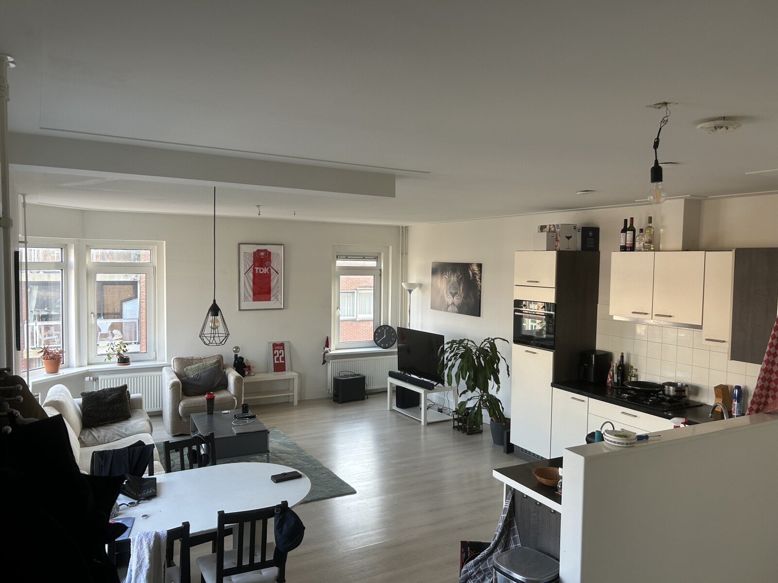 Woning aan de Tweede Keucheniusstraat te Amsterdam