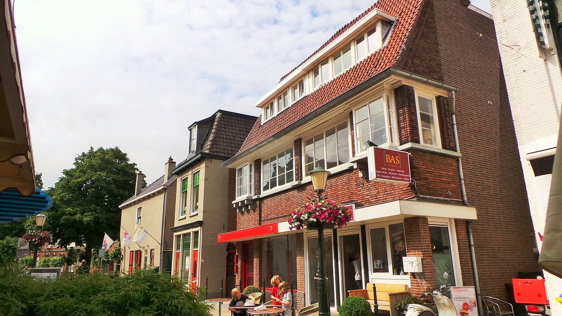 Woning aan de Langstraat te Wassenaar
