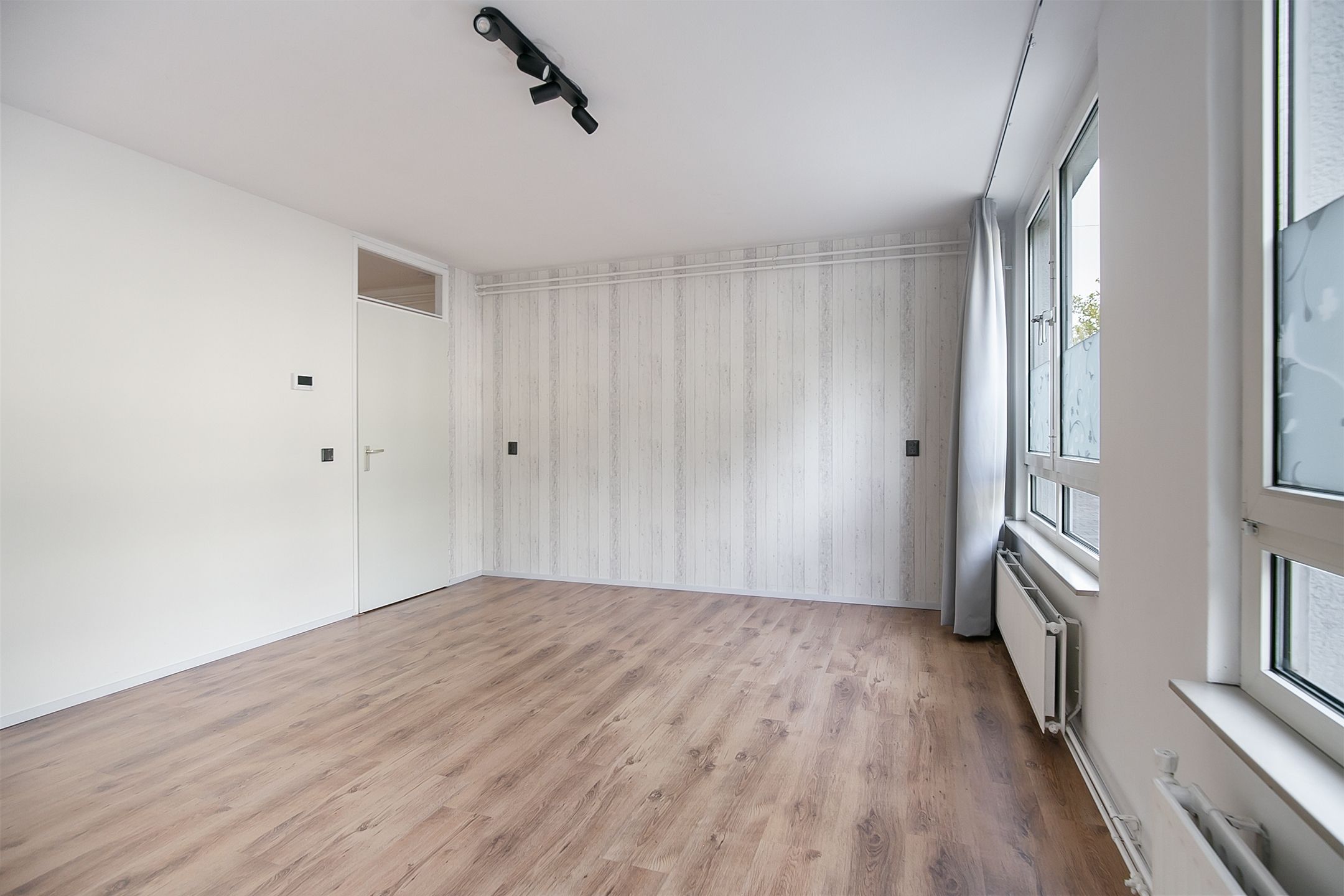 Woning aan de Dickenslaan te Amsterdam
