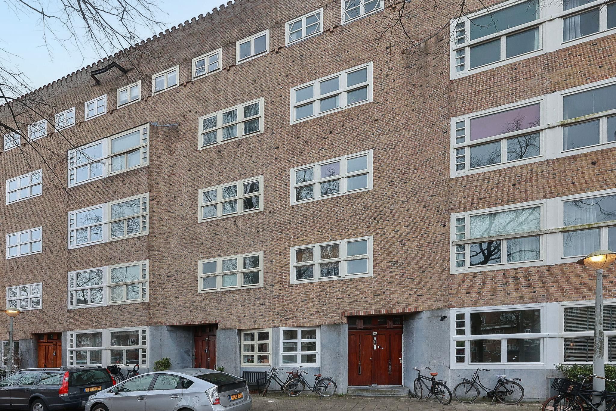 Woning aan de Vrijheidslaan te Amsterdam