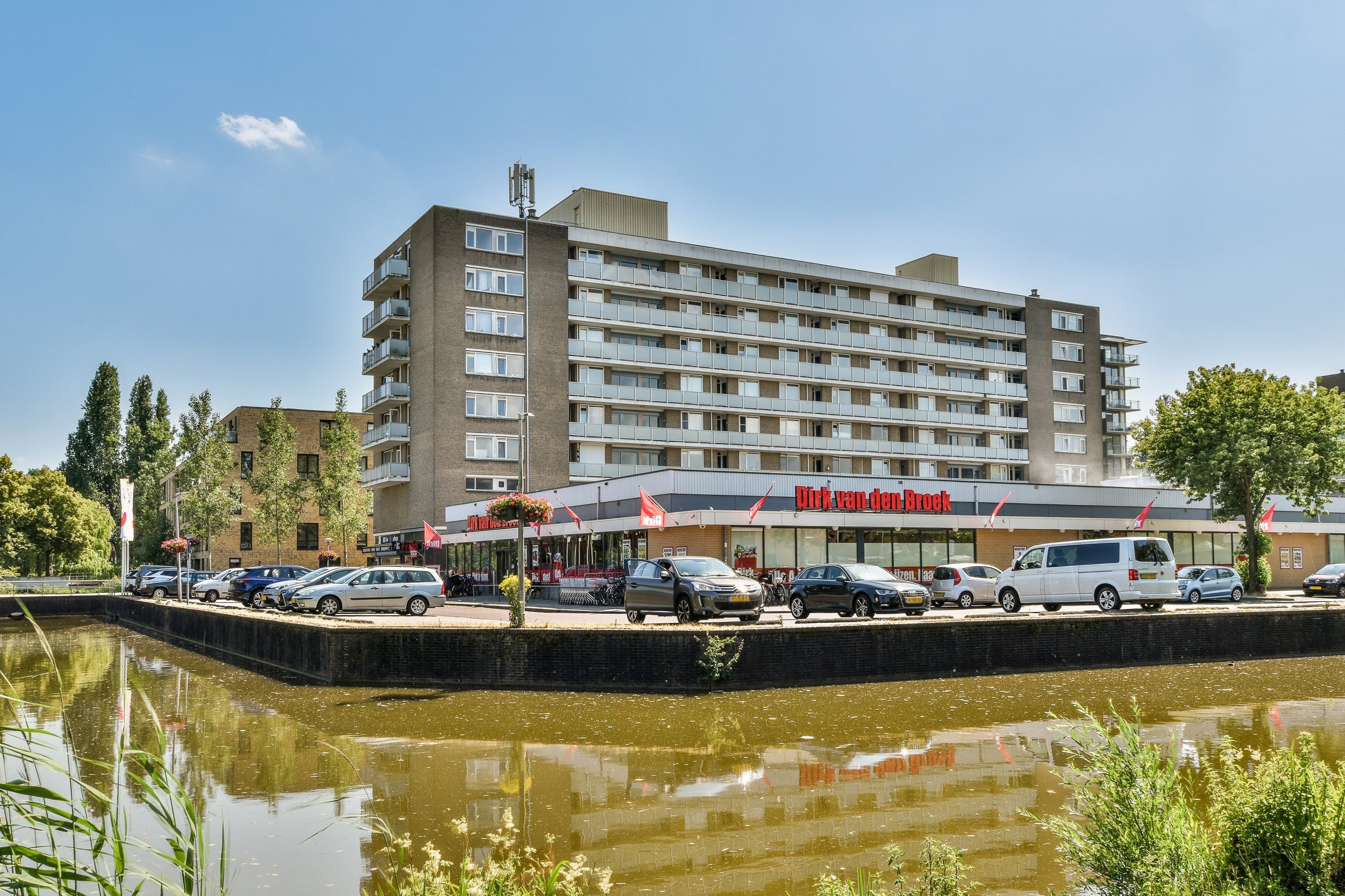 Woning aan de Kostverlorenhof te Amstelveen