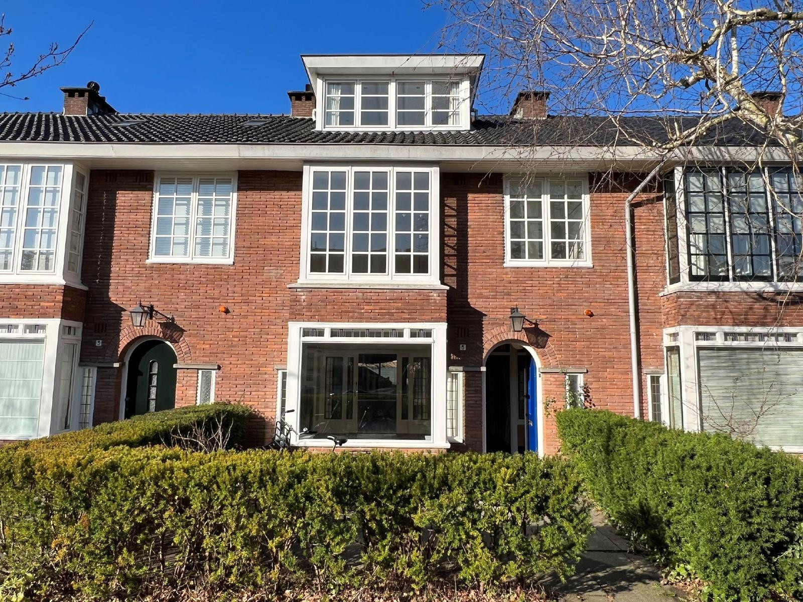 Woning aan de Mr. Rendorplaan te Amstelveen