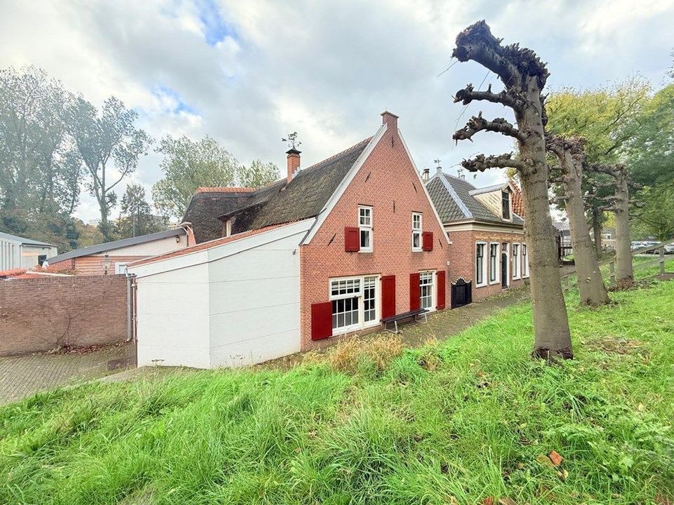 Woning aan de Spaarndammerdijk te Amsterdam