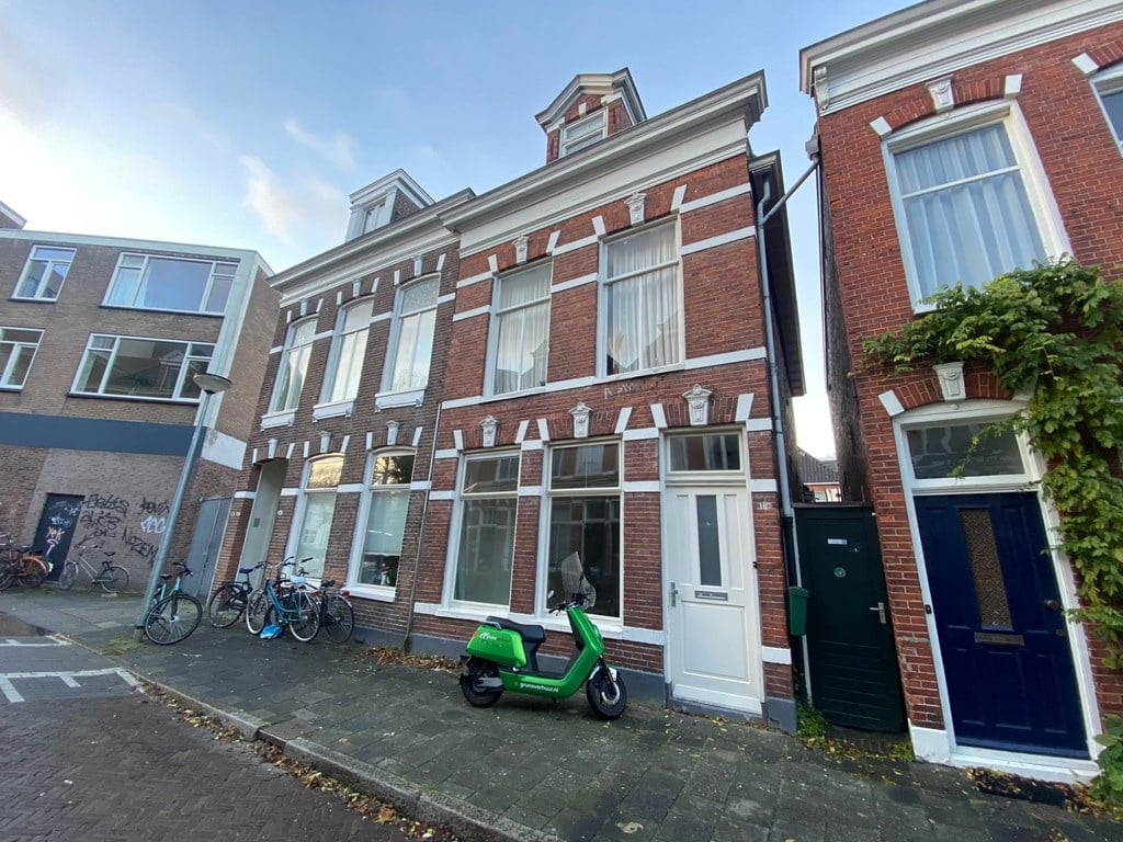 Vlasstraat 16