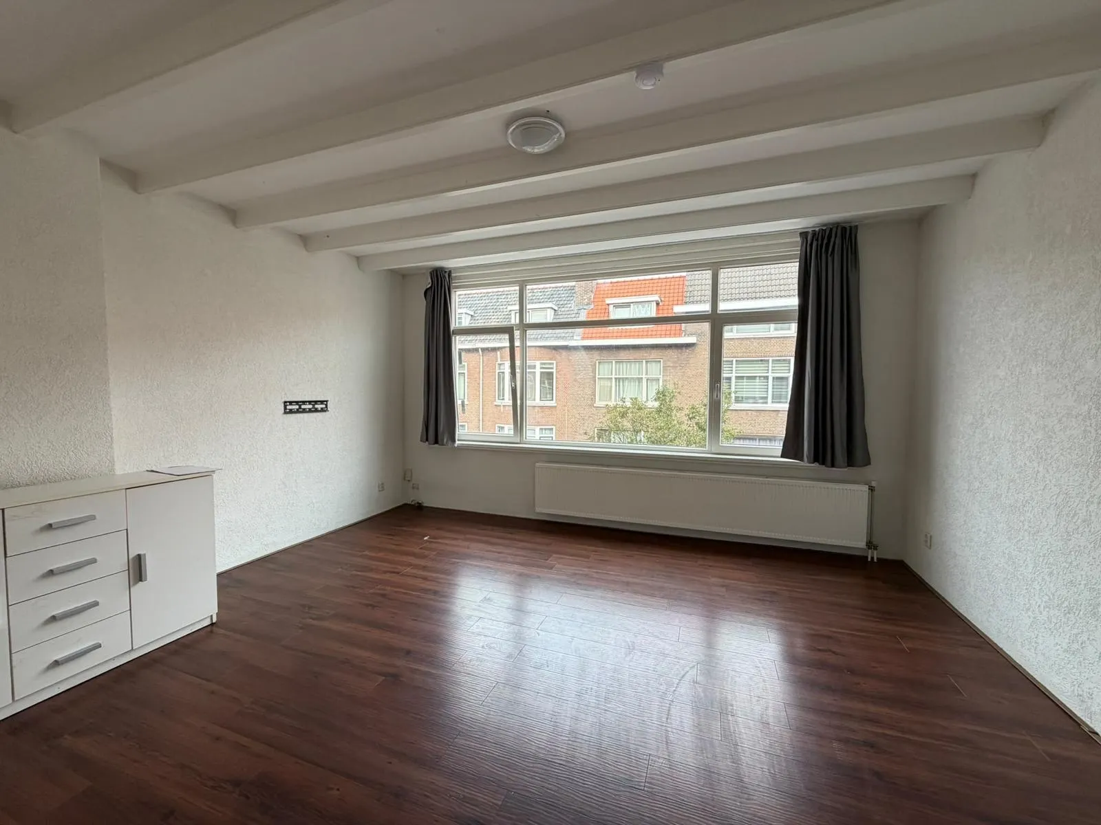 4 bedrooms Appartement Surface Area: 100m2