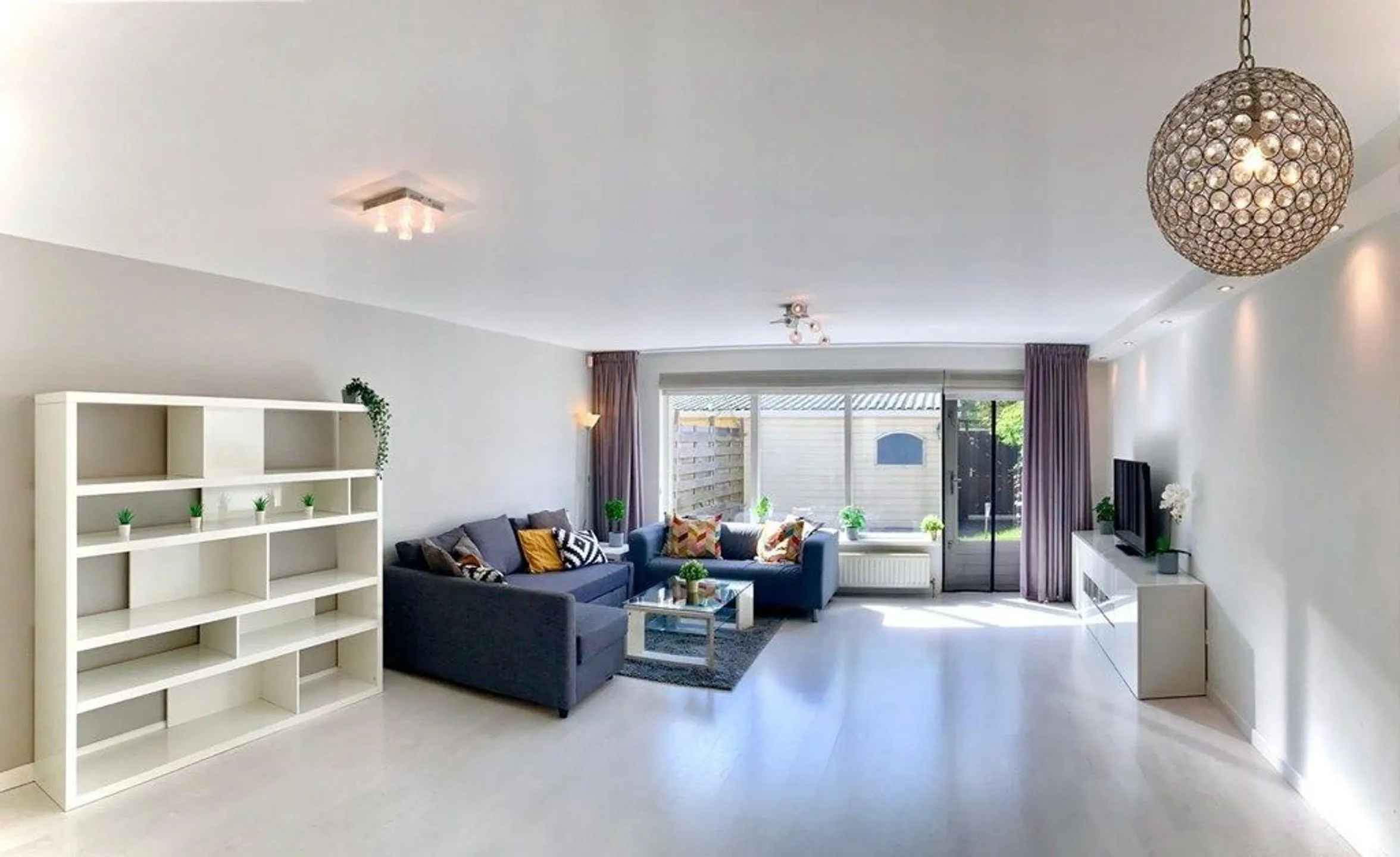 Woning aan de Anne de Vrieslaan in Amstelveen (G89A4)