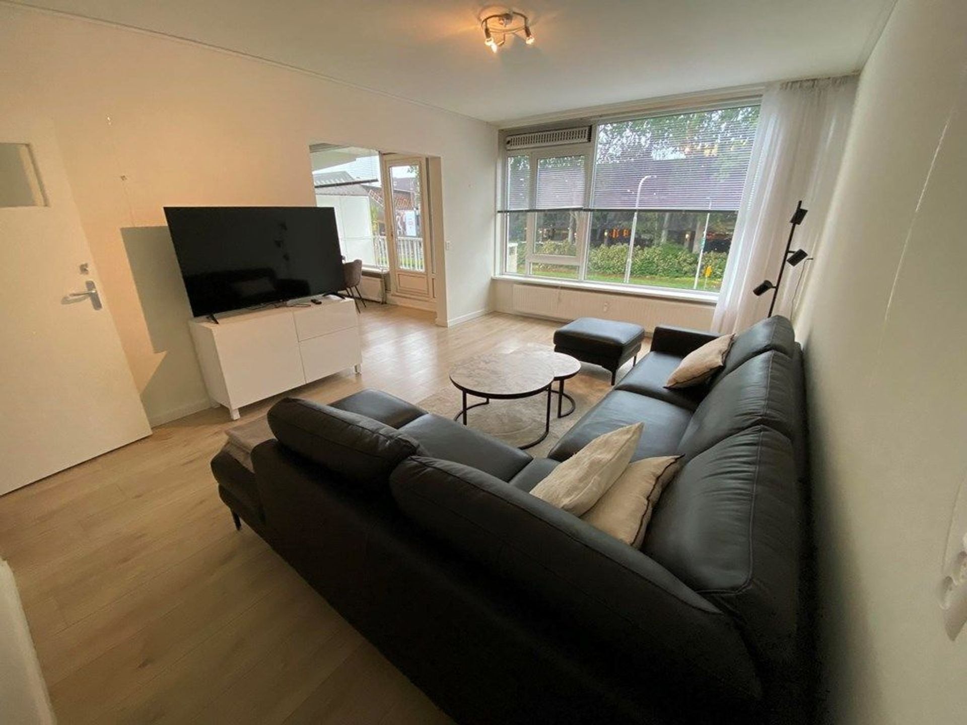 Woning aan de Mr. F.A. van Hallweg te Amstelveen