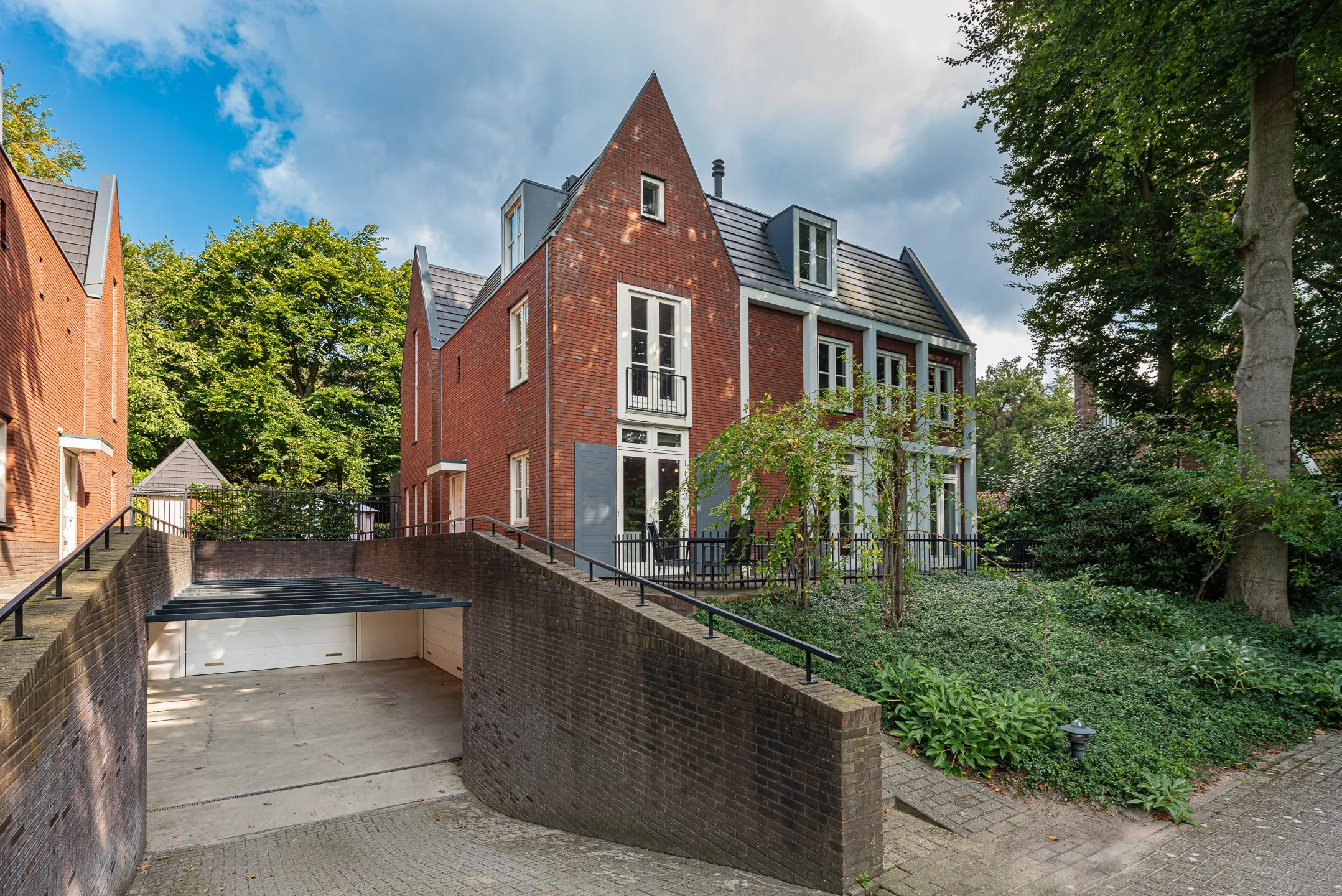 Woning aan de Diependaalselaan te Hilversum