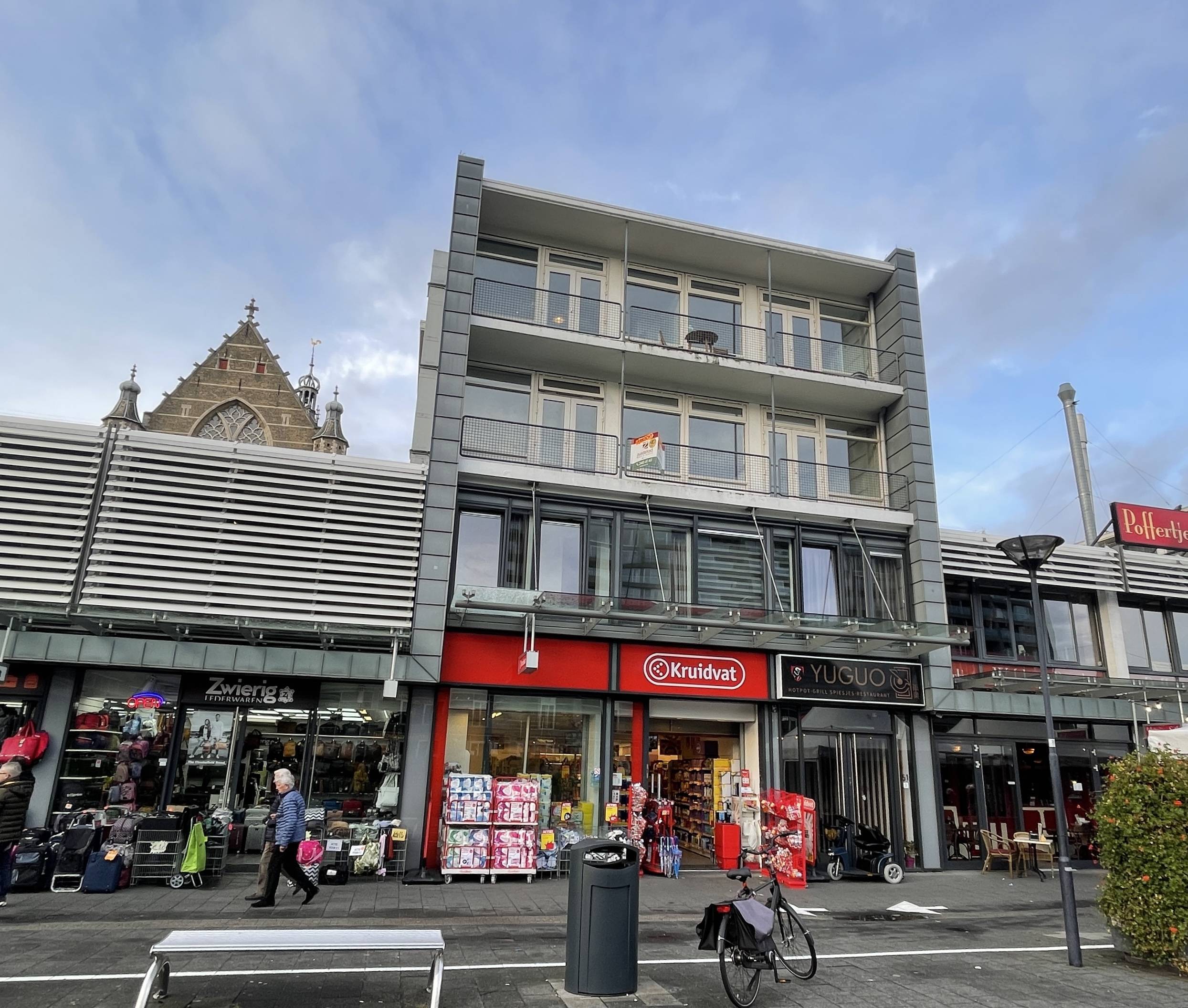 Woning aan de Grotekerkplein te Rotterdam